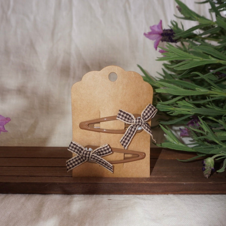 Pretty Little Clips
